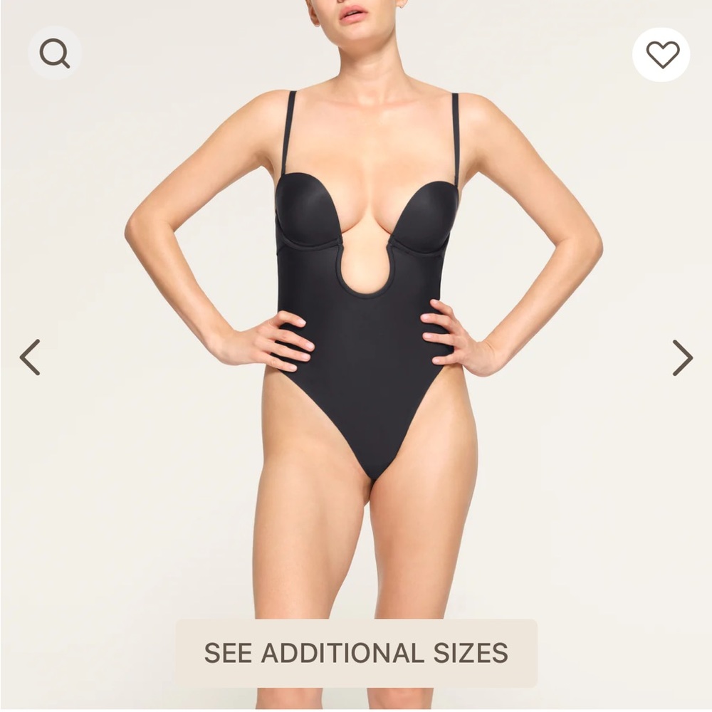 Skims deep plunge shapewear bodysuit NWT size small in onyx